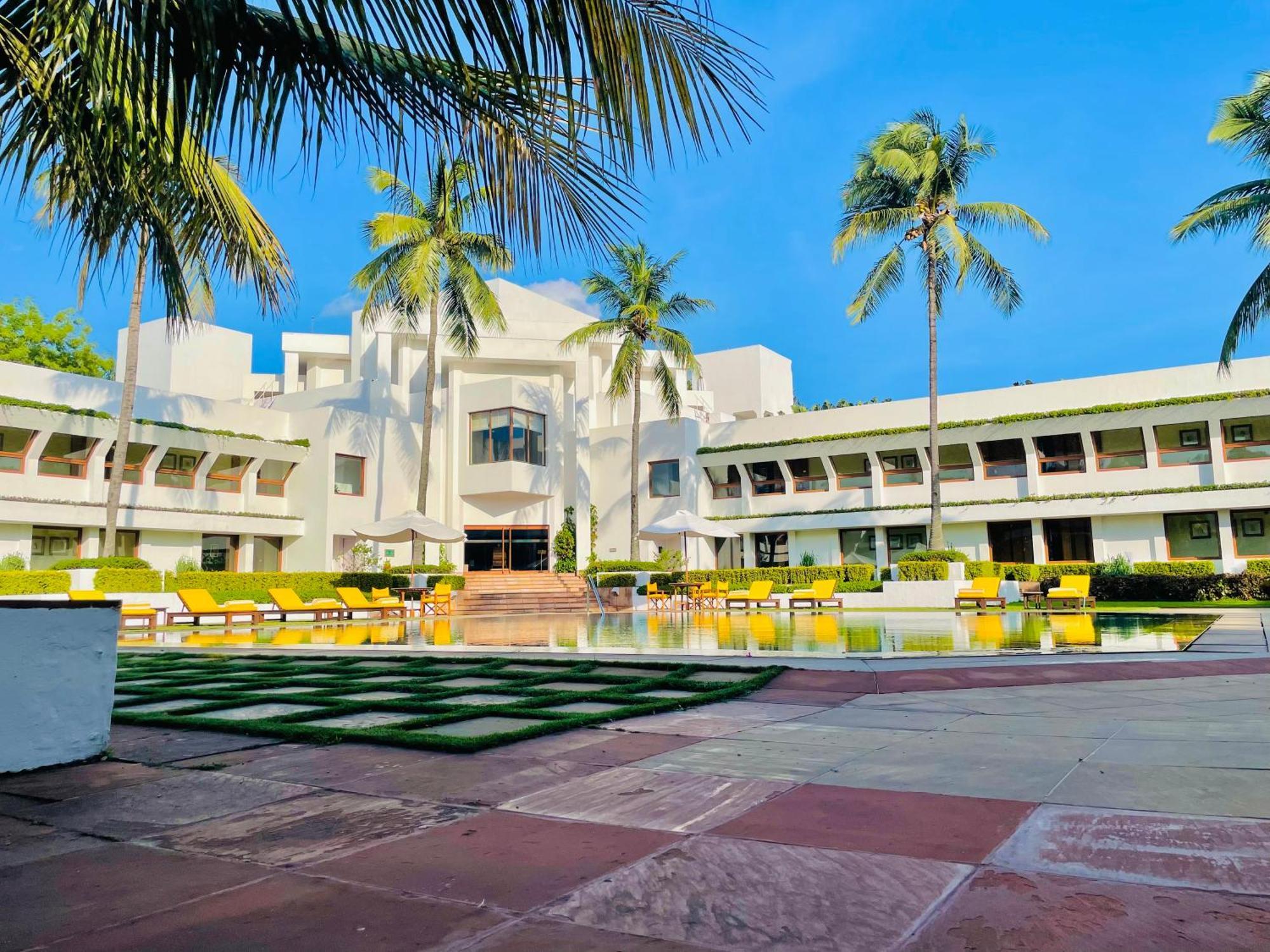 Hotel Trident Bhubaneswar Esterno foto