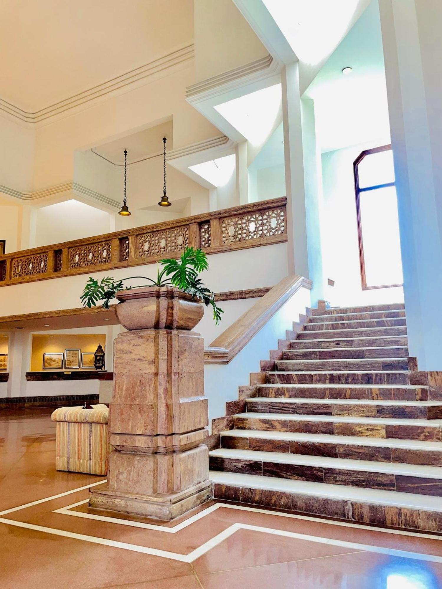 Hotel Trident Bhubaneswar Esterno foto