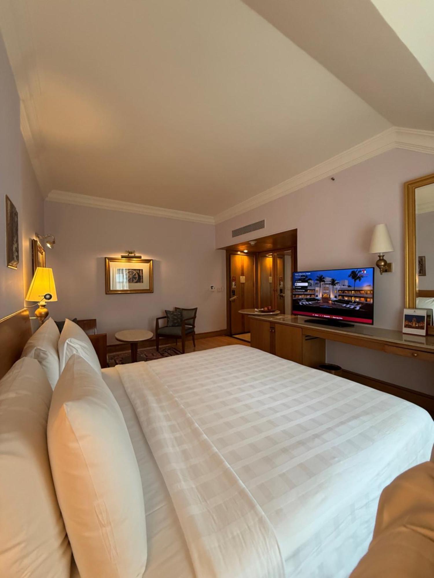 Hotel Trident Bhubaneswar Esterno foto