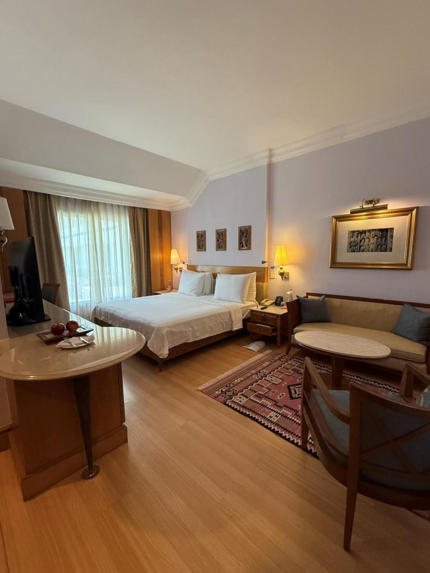Hotel Trident Bhubaneswar Esterno foto